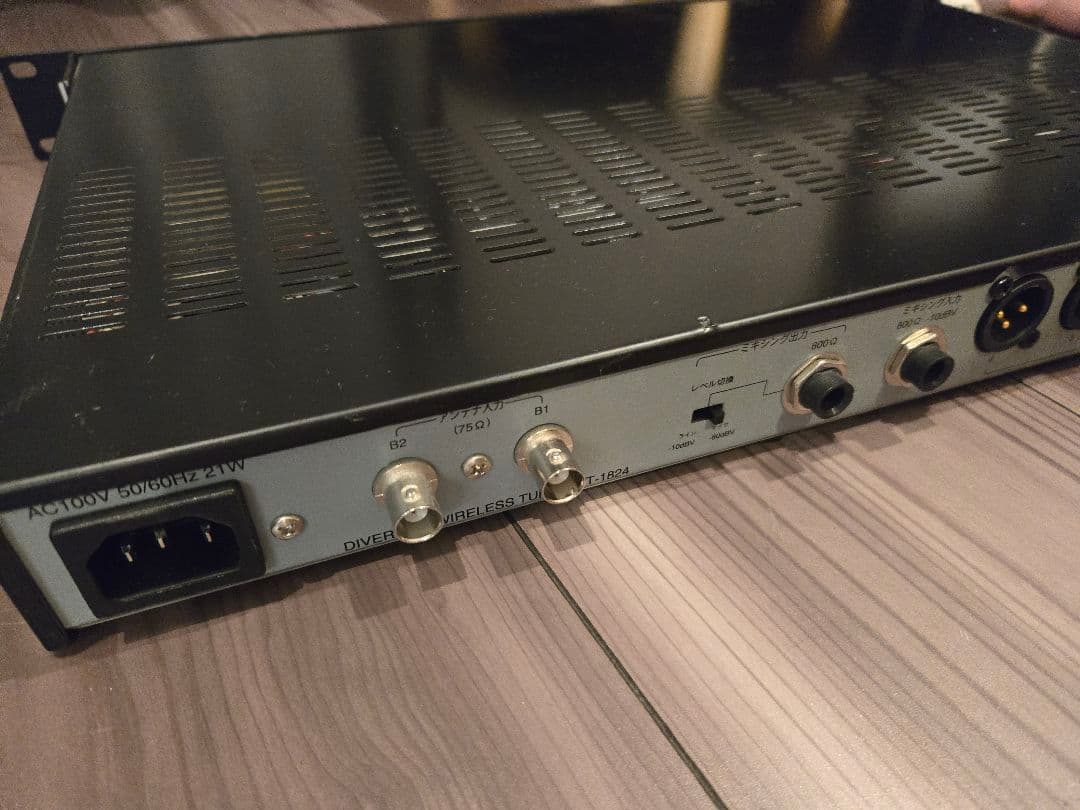 【TOA】トーアワイヤレスチューナーWT-1824受信機ダイバーシティ