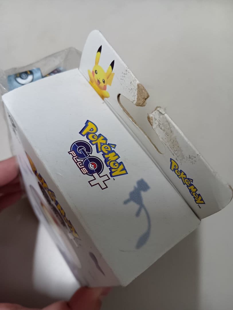 Pokémon GO Plus ストラップ付き