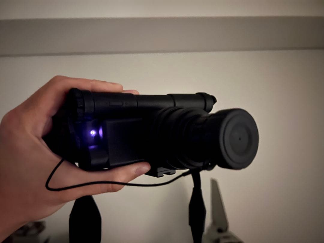 PVS-7D 実物ナイトビジョン