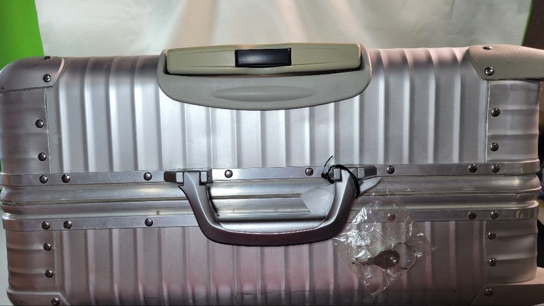 RIMOWA(リモワ) キャリーバッグ トパーズ 932.77 シルバー /4輪
