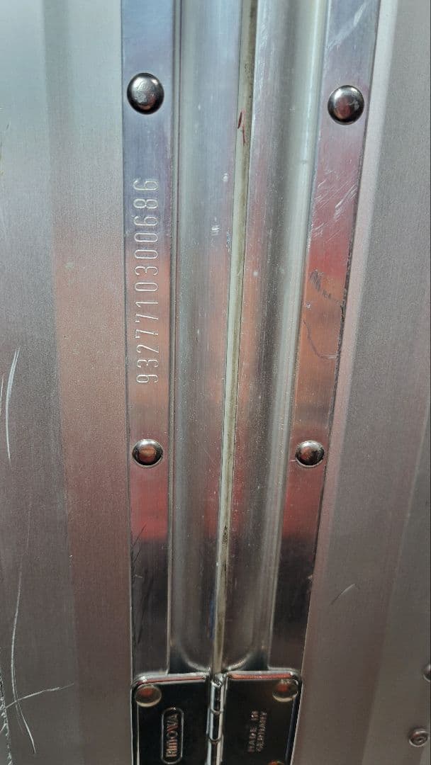 RIMOWA(リモワ) キャリーバッグ トパーズ 932.77 シルバー /4輪