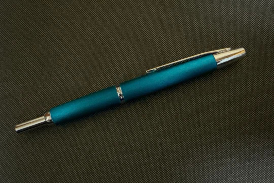 PILOT CAPLESS decimo ライトブルー　限定カラー