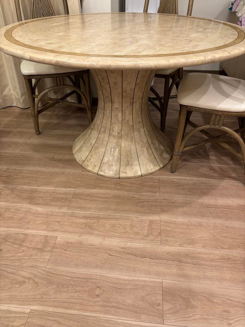 SALE‼️大理石調ダイニングテーブル(テーブルクロス付き)希少品❗️