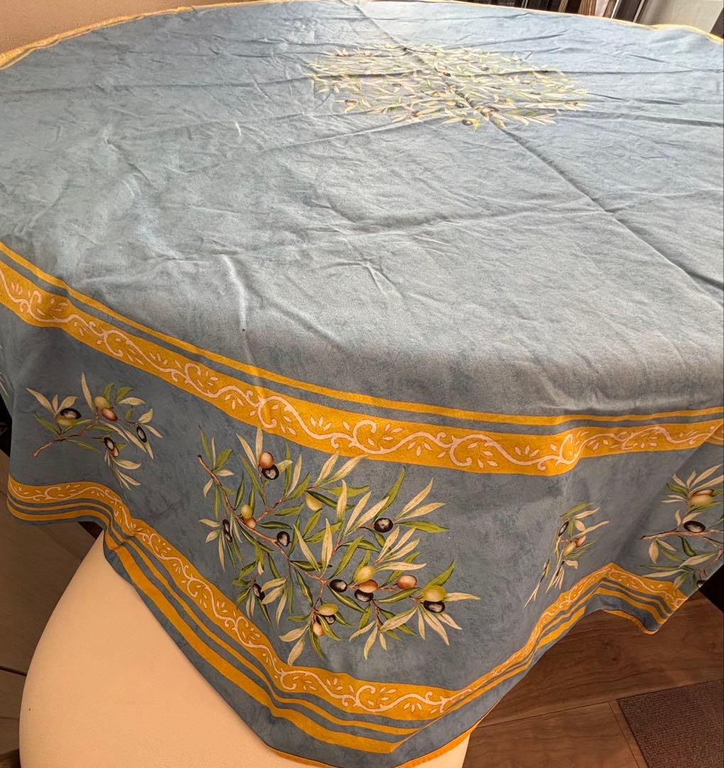 SALE‼️大理石調ダイニングテーブル(テーブルクロス付き)希少品❗️