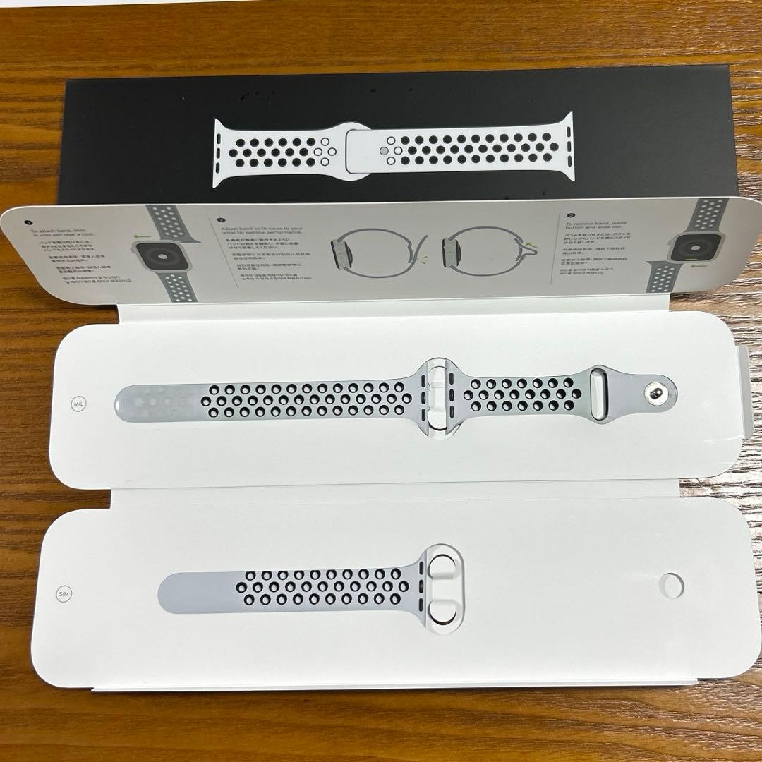 Apple Watch Series4 NIKE 40mmシルバーアルミニウム