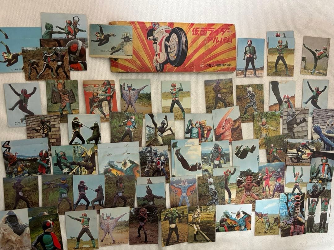 カルビー製菓　旧仮面ライダーカード　セット