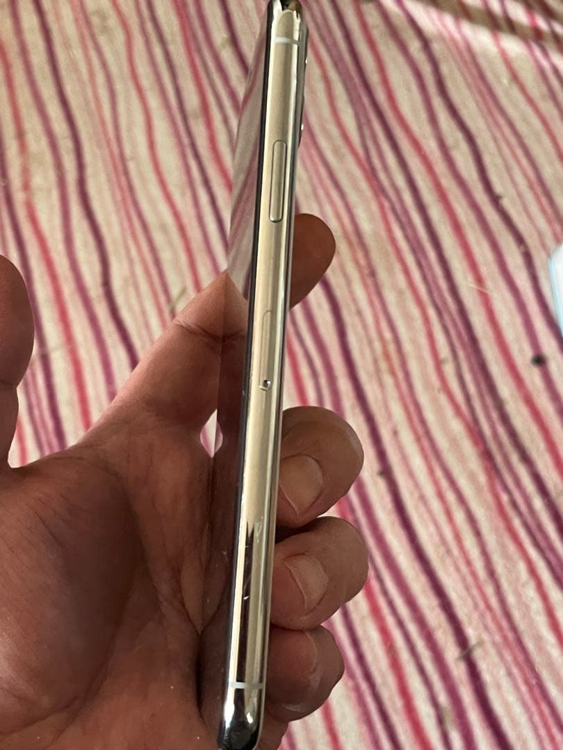 Apple iPhone 11 ProMaxシルバー 本体 64GB 美品