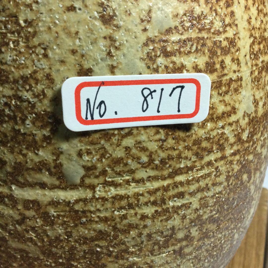 花壷、、陶器詳しく分かりません。