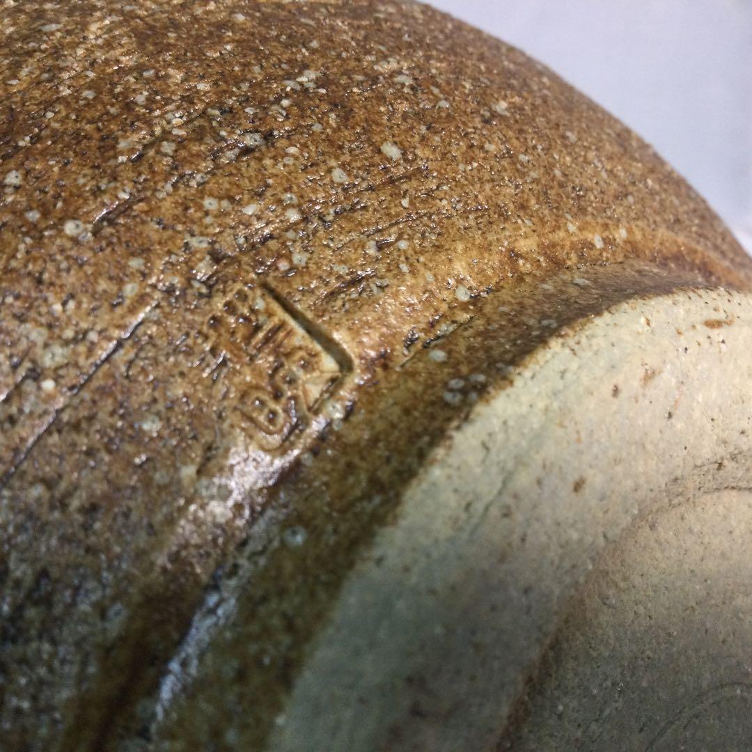 花壷、、陶器詳しく分かりません。