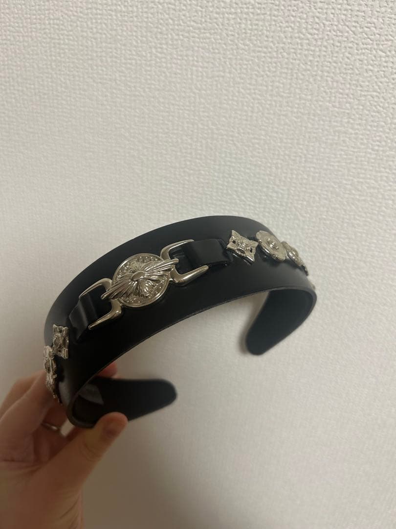 TOGA レザーカチューシャ