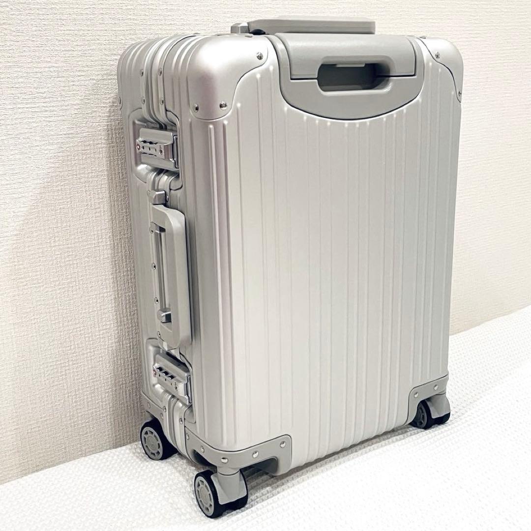 メルセデス・ベンツ　アルミ　スーツケース　キャリーケース　32L 4輪　未使用