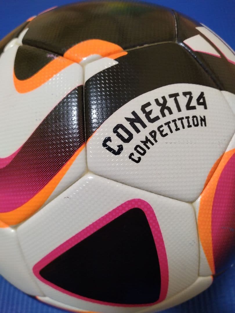 アディダス　サッカーボール5号球　JFA検定球