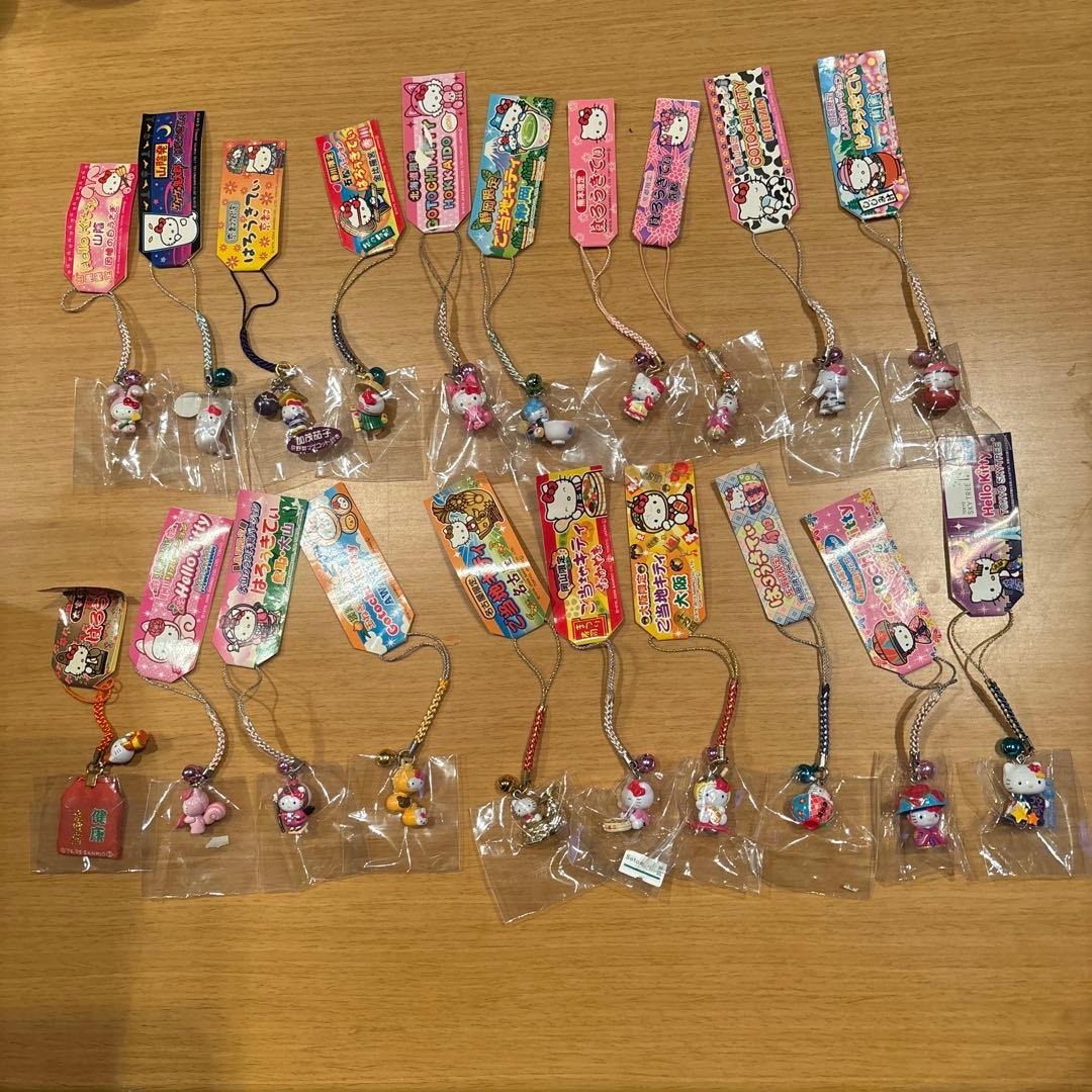 ハローキティご当地根付け110個