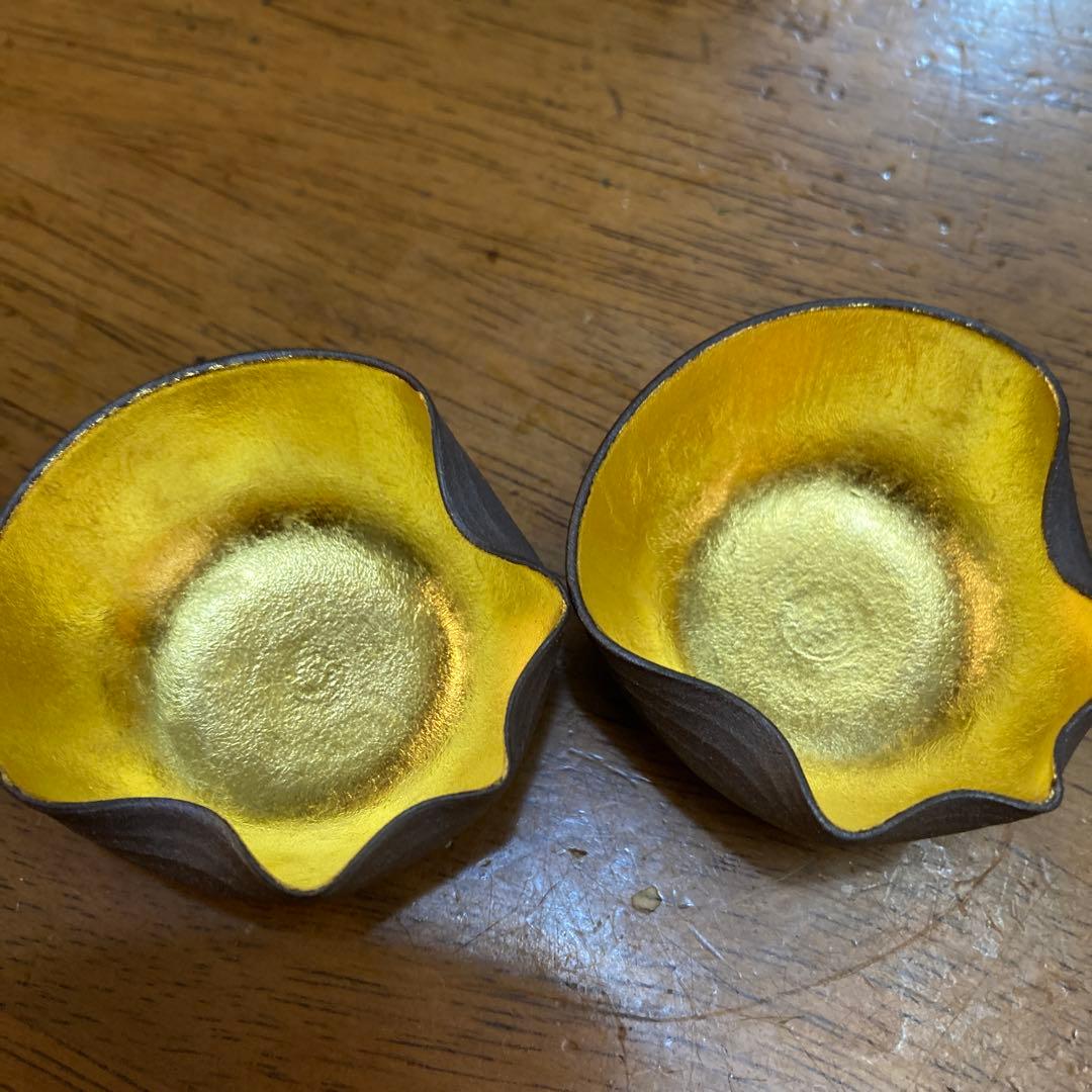 ぐい呑み　2点セット　陶器 丸型容器 金色内側 茶色外側　新品未使用