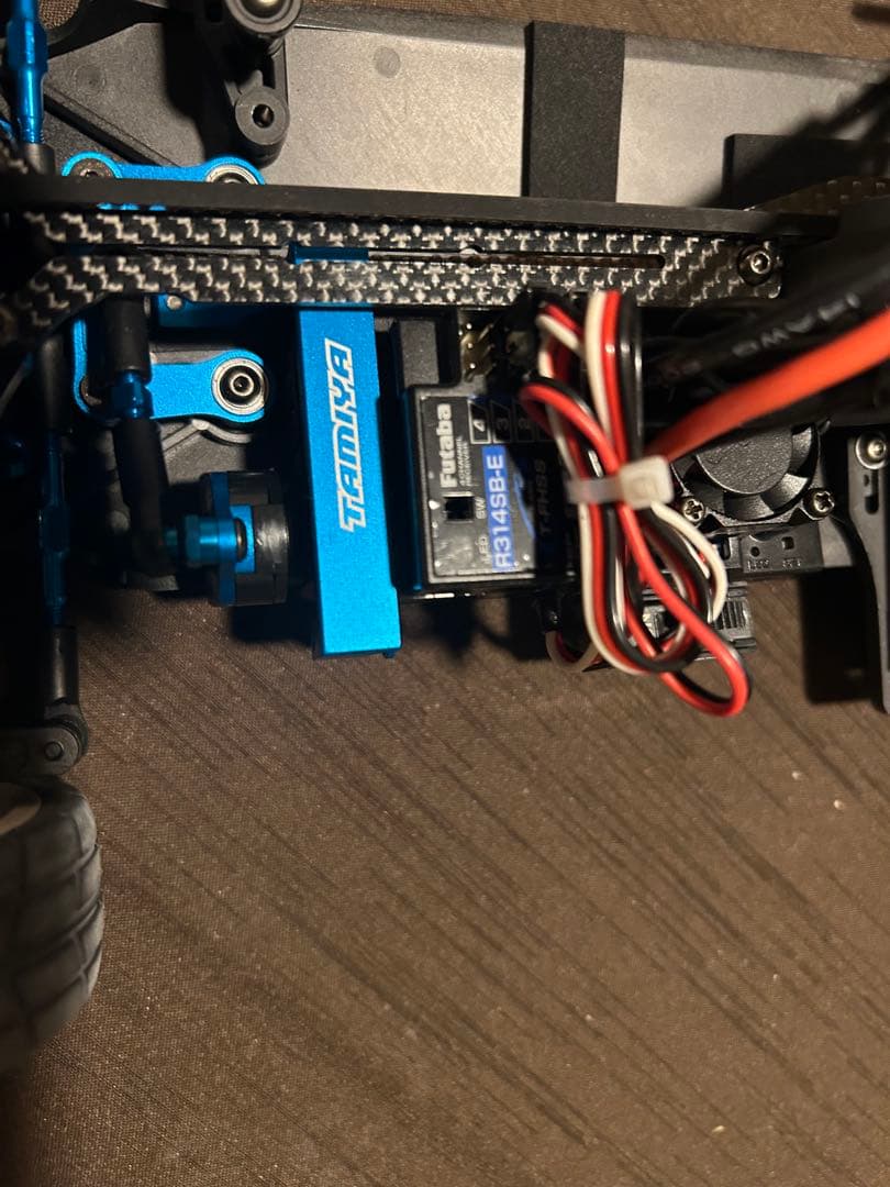 TA08 Rラジコンカー 本体 充電器付き