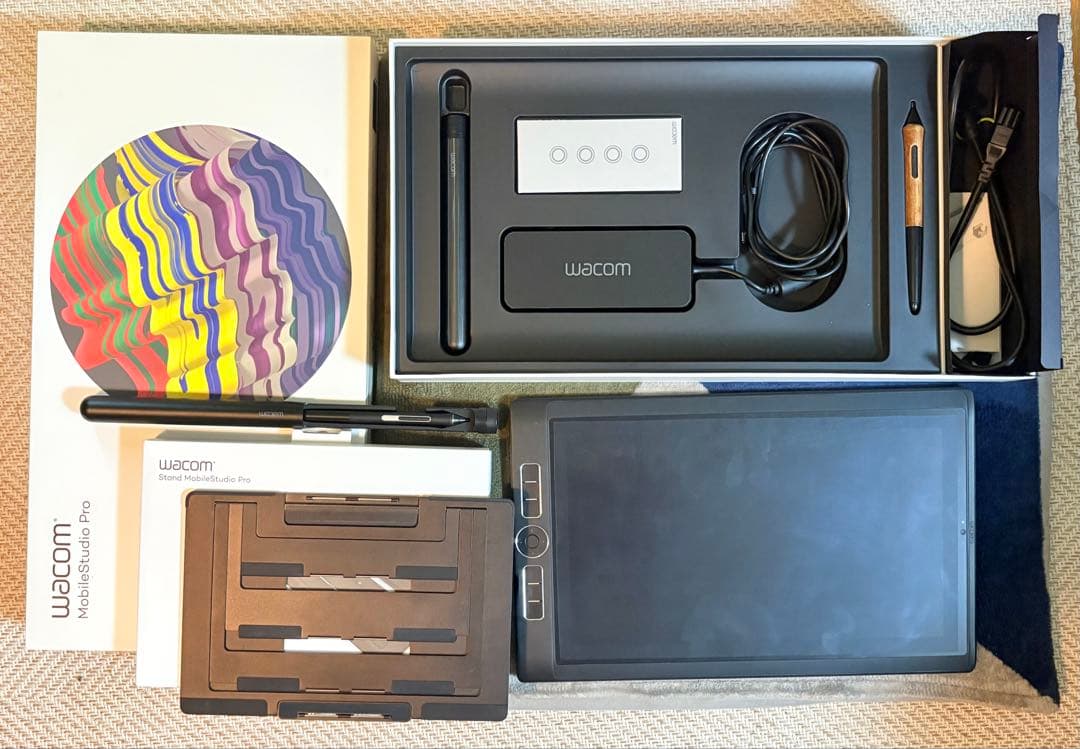 【最終値下げ】Wacom MobileStudio Pro 本体　全部セット