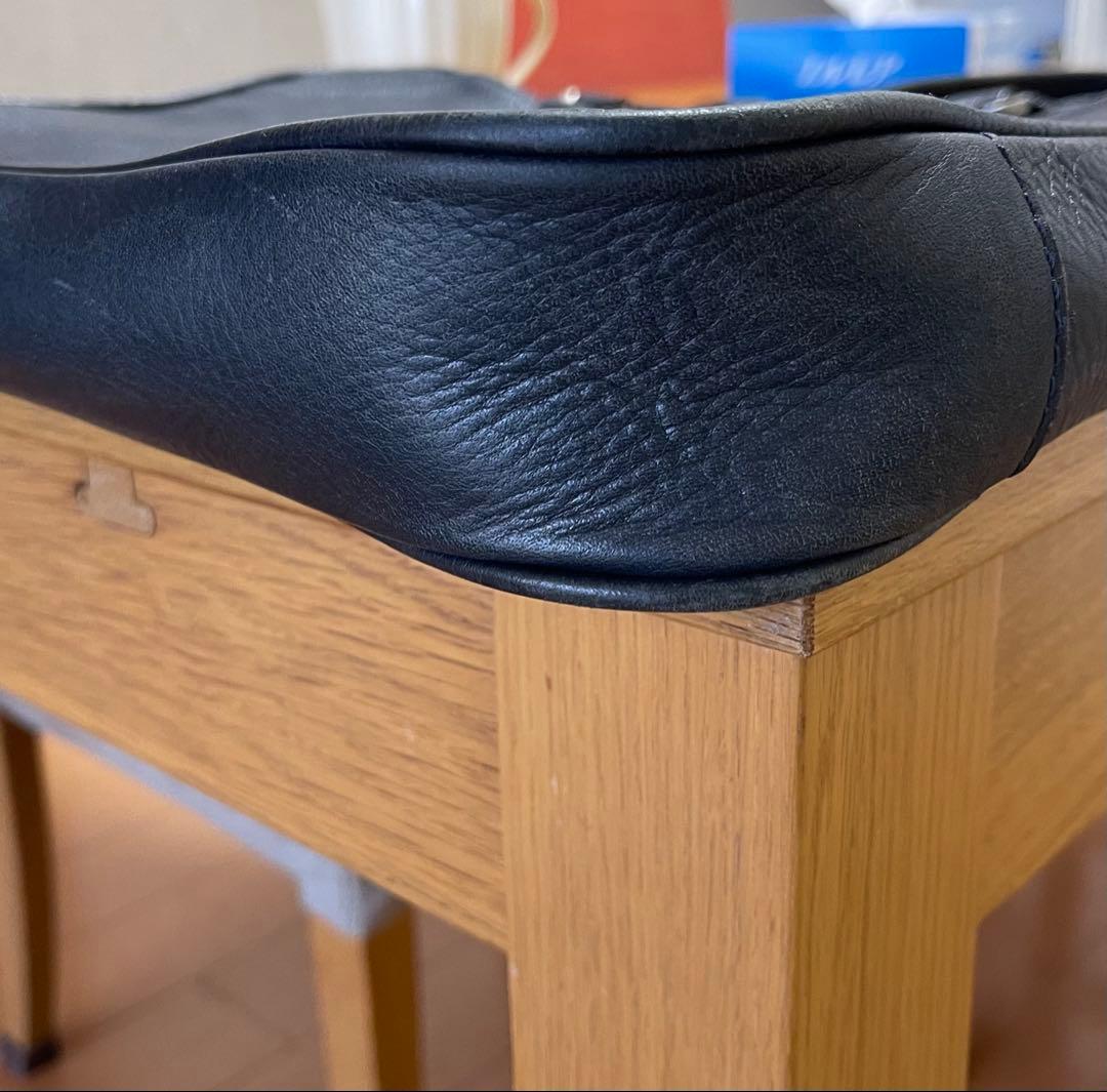 アニアリ　レザー ビジネス　トートバッグ　ネイビー