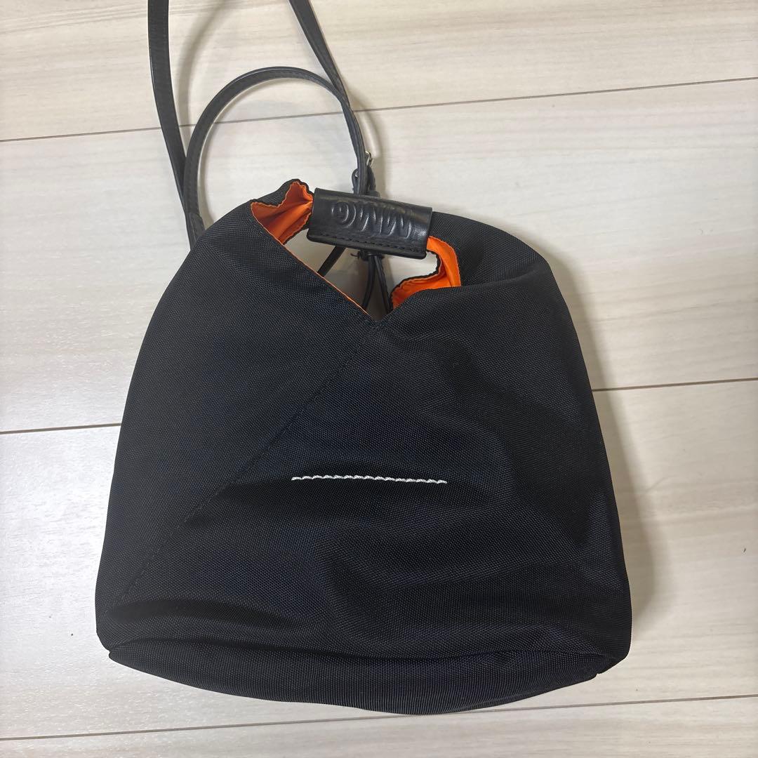 メゾンマルジェラ　MM6 ショルダーバッグ