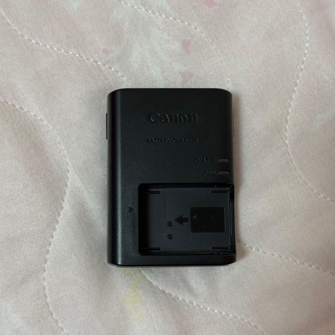 Canon EOS M100 ダブルレンズキット