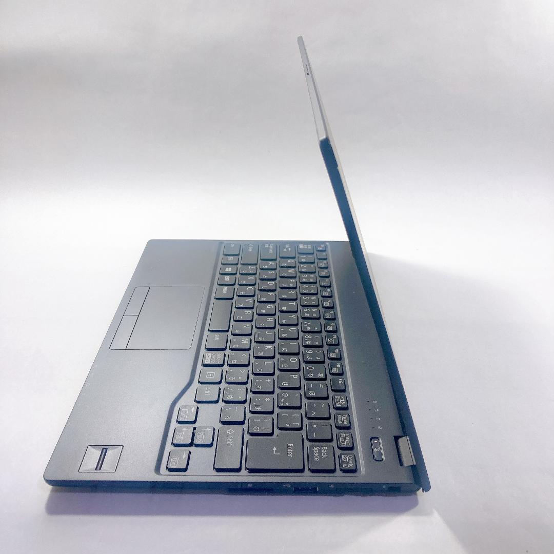 w103✨超軽量 /爆速 SSD新品 /事務作業に最適！✨すぐ使えるノートPC