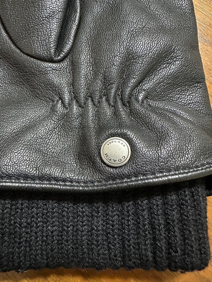 （未使用）COACH人気の黒レザー、ニットコラボ手袋Lサイズ男性