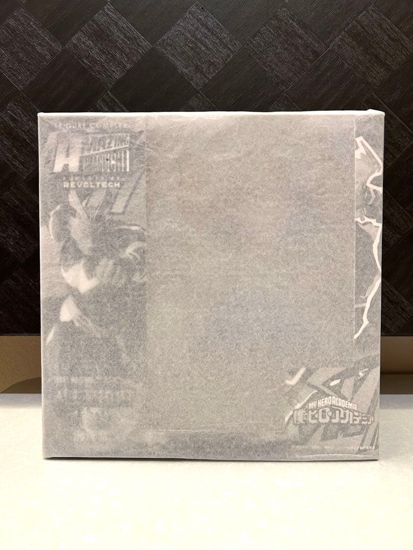 ヒロアカ　アメイジングヤマグチ オールマイト シャイニーカラー Ver. 海洋堂