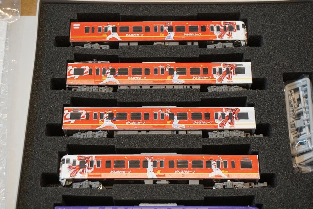 GM　115系　カープ応援2017年仕様＋サンフェ2017年仕様　計８両編成