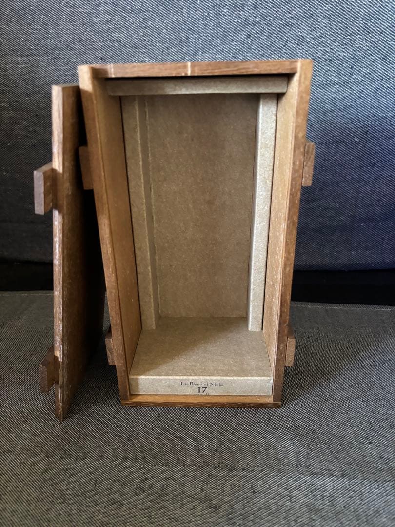 ニッカウヰスキー　ブレンドオブニッカ17年　特級　ウイスキー古酒　箱付き未開封