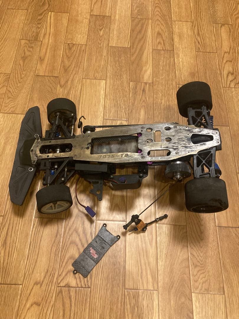 無限精機エンジンカー　ラジコン　MTX4R レーシングコンバージョン