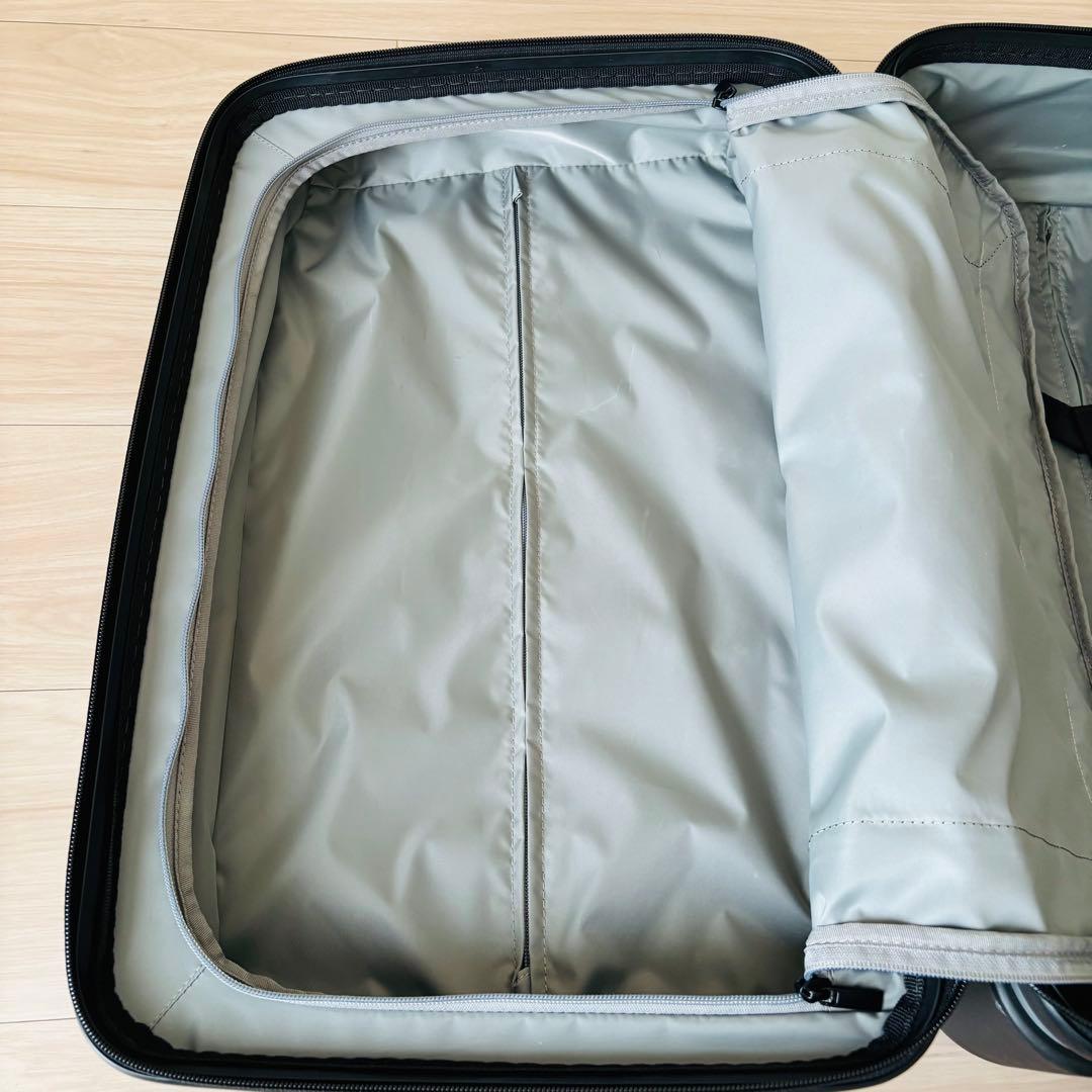 TUMI トゥミ キャリーケース スーツケース ２輪 TSAロック 機内持込可