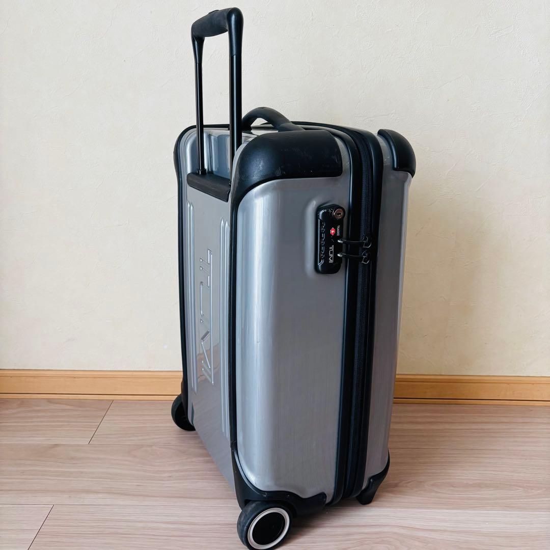 TUMI トゥミ キャリーケース スーツケース ２輪 TSAロック 機内持込可