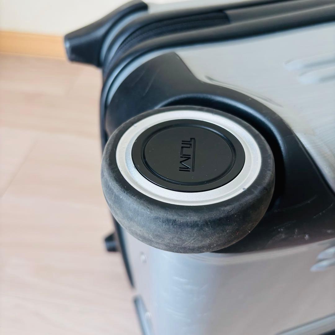 TUMI トゥミ キャリーケース スーツケース ２輪 TSAロック 機内持込可
