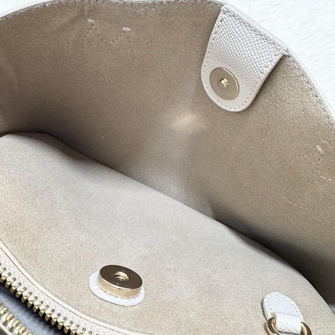 ✨保証書付き✨フルラ 現行 ヴィットリア ショルダーバッグ 現行ロゴ グレージュ