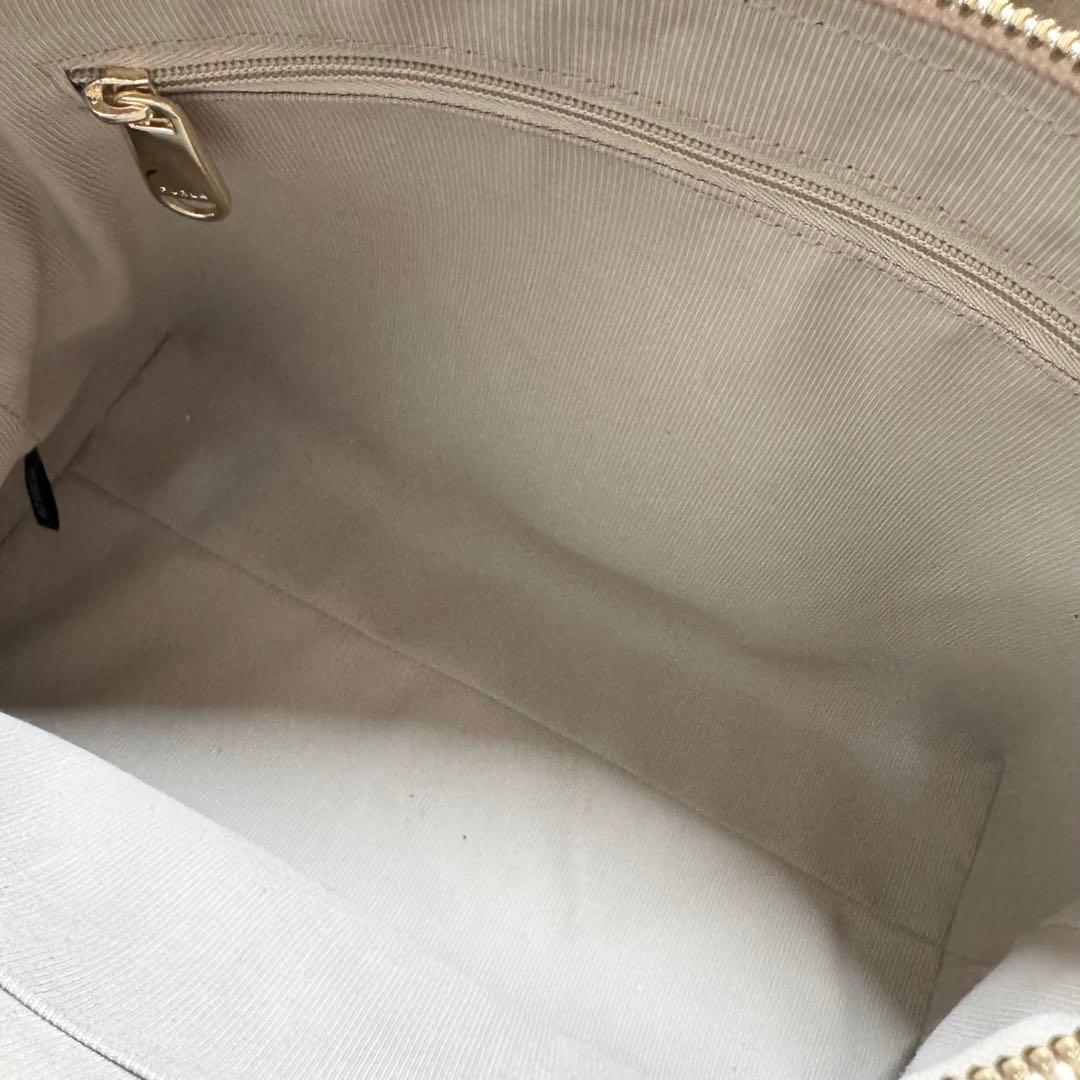 ✨保証書付き✨フルラ 現行 ヴィットリア ショルダーバッグ 現行ロゴ グレージュ