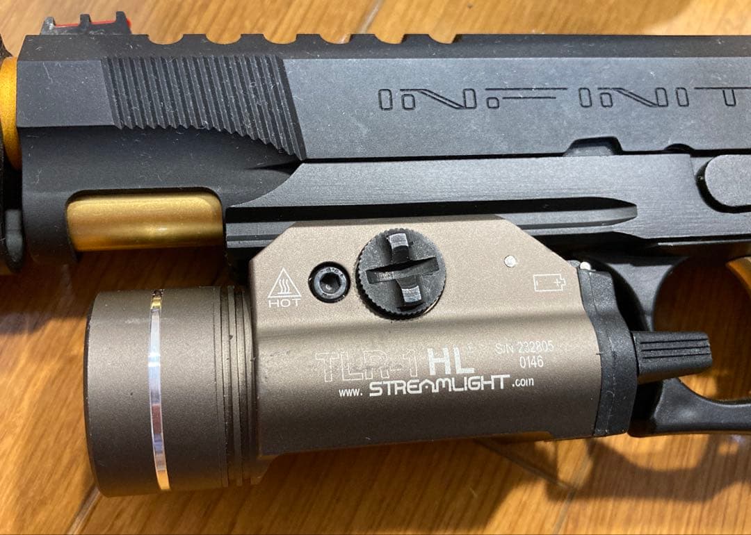 スターダストギア　ハイキャパ+ライト対応カイデックスホルスター　ブレードテック