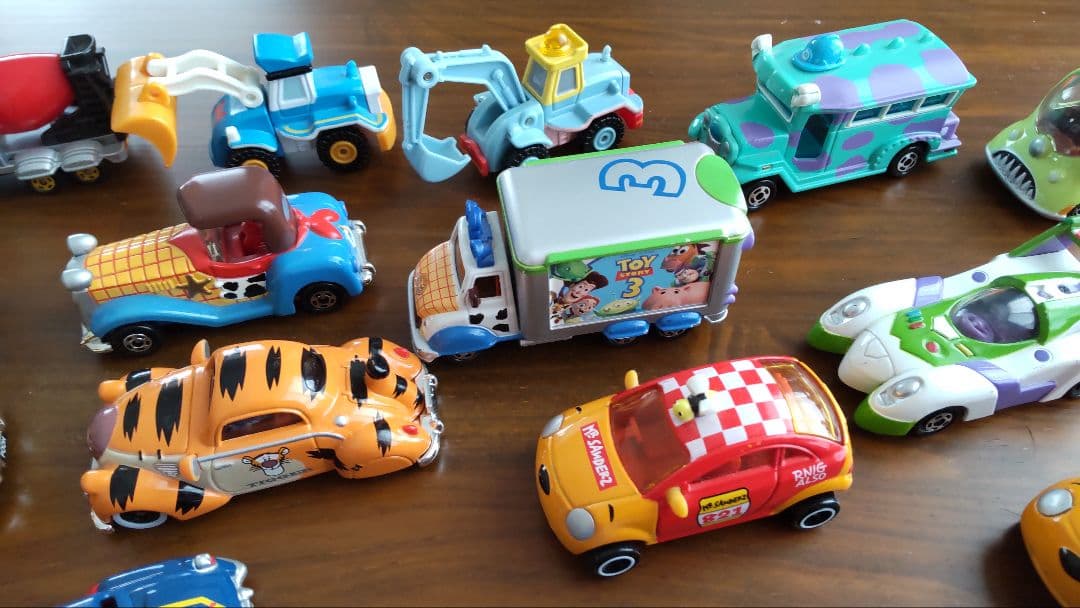 トミカ　ディズニーリゾート キャラクター　ミニカーシリーズ　34台セット