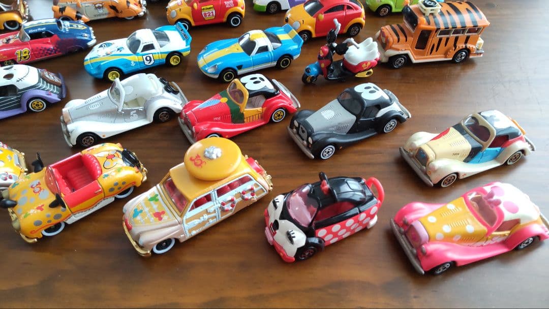 トミカ　ディズニーリゾート キャラクター　ミニカーシリーズ　34台セット