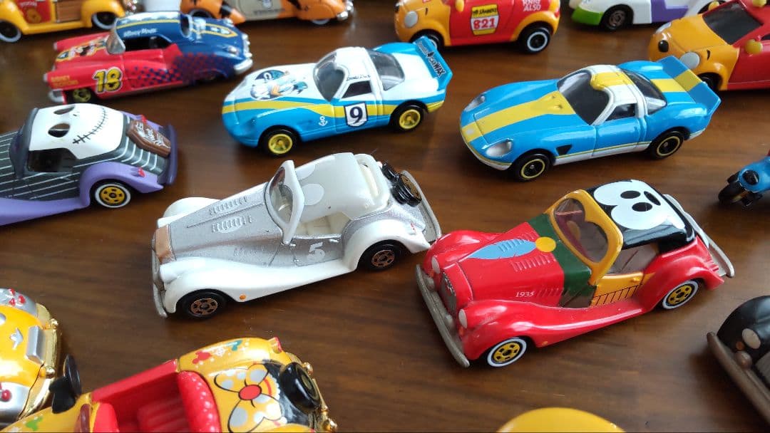 トミカ　ディズニーリゾート キャラクター　ミニカーシリーズ　34台セット