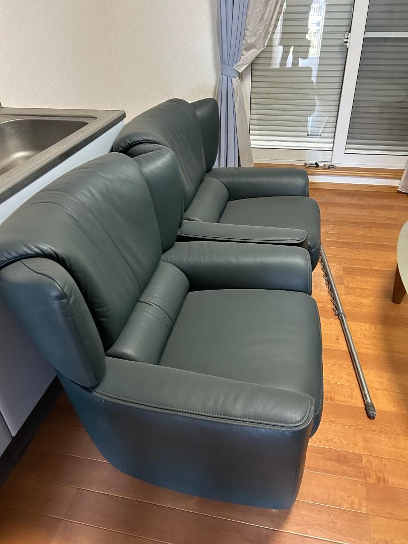 [値下げ] カリモク　応接ソファ・テーブルセット売り　★引き取り限定★