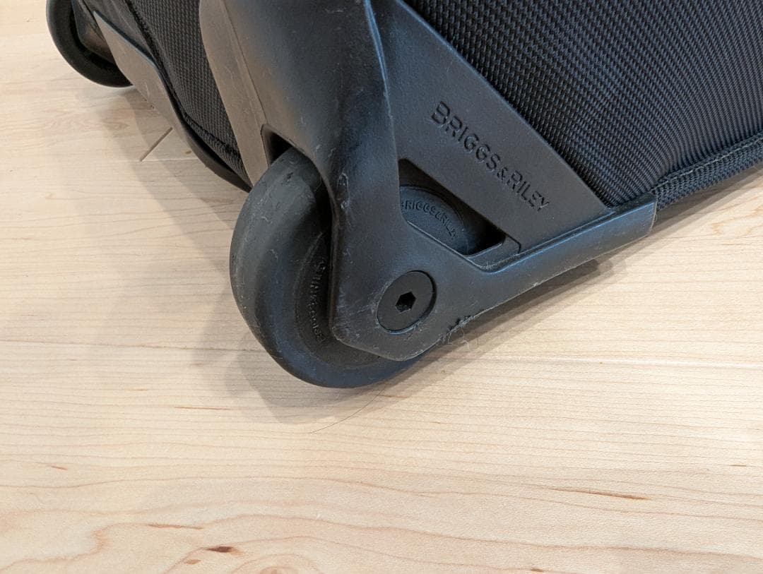 【いが】【美品】Briggs & Riley ２輪ナイロン 国際線機内持込