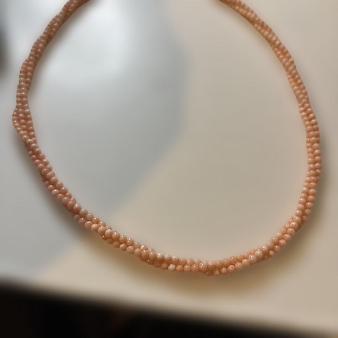 グルってなってる！ジューンてなる！サンゴのネックレス！綺麗！