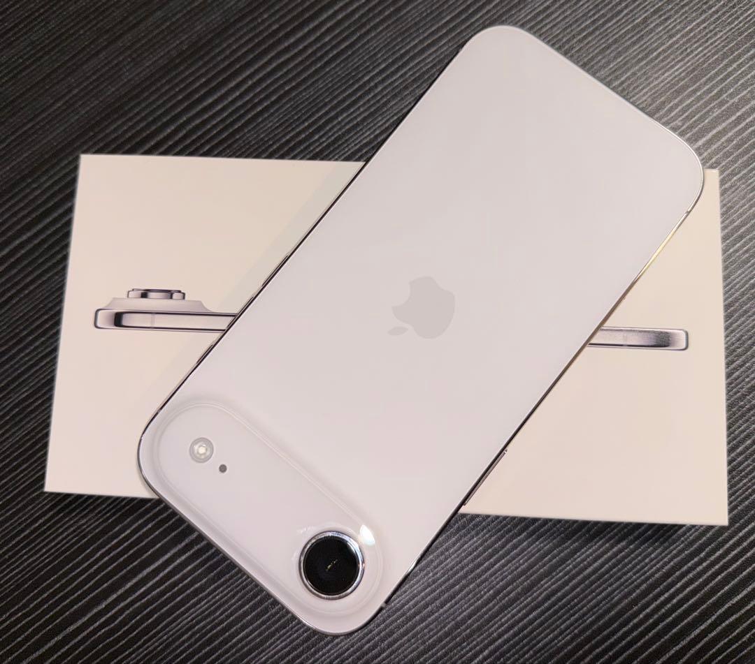 iPhone Air 256G クラウドホワイト　SIMフリー