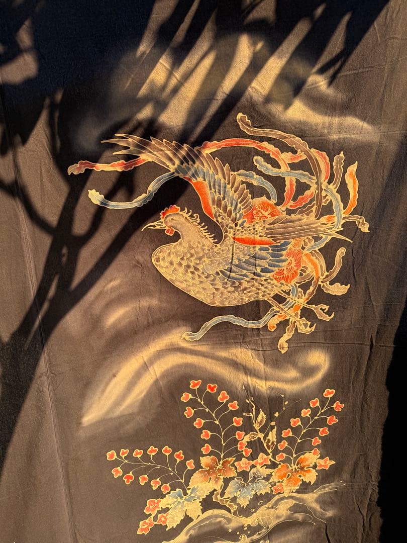 ◯手描きロウケツ染め創作布　 　　　　図柄、　\" 桐と鳳凰\"