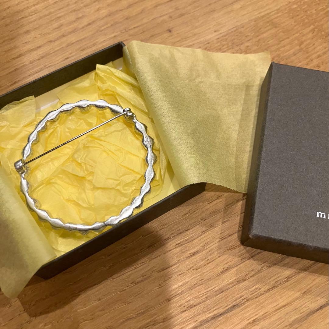 ミナペルホネンmina perhonen / tambourine ブローチ