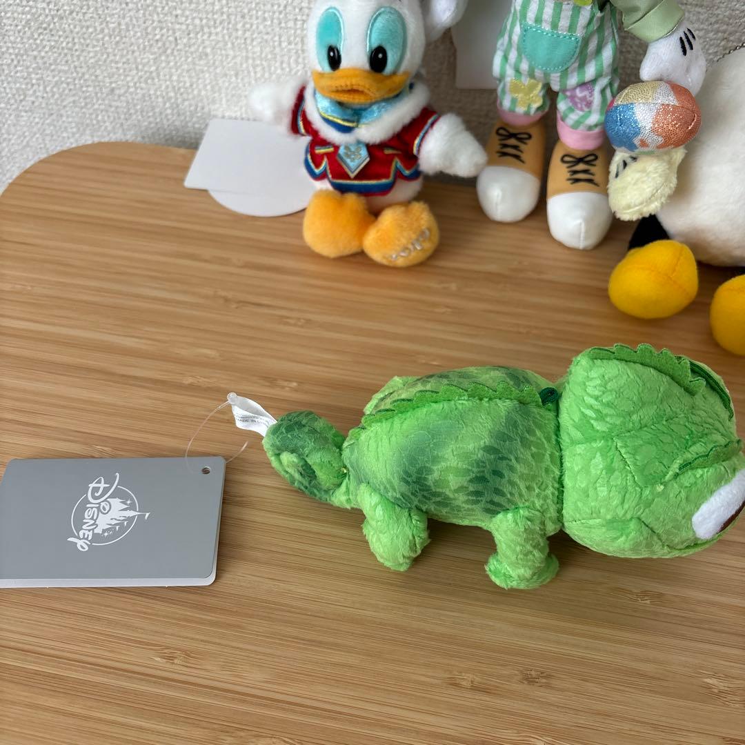 パスカル　ドナルド　クリスマス　グーフィー　イースター　　ぬいぐるみバッジ