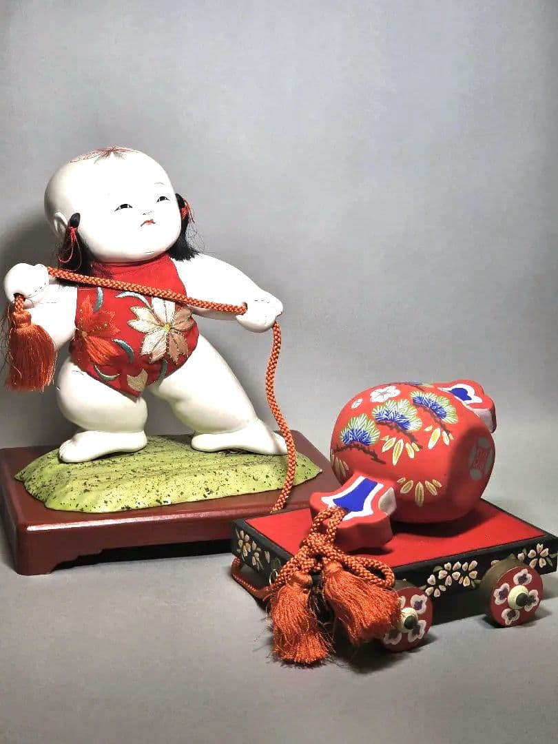 古い御所人形 　小槌引き車　木目込人形