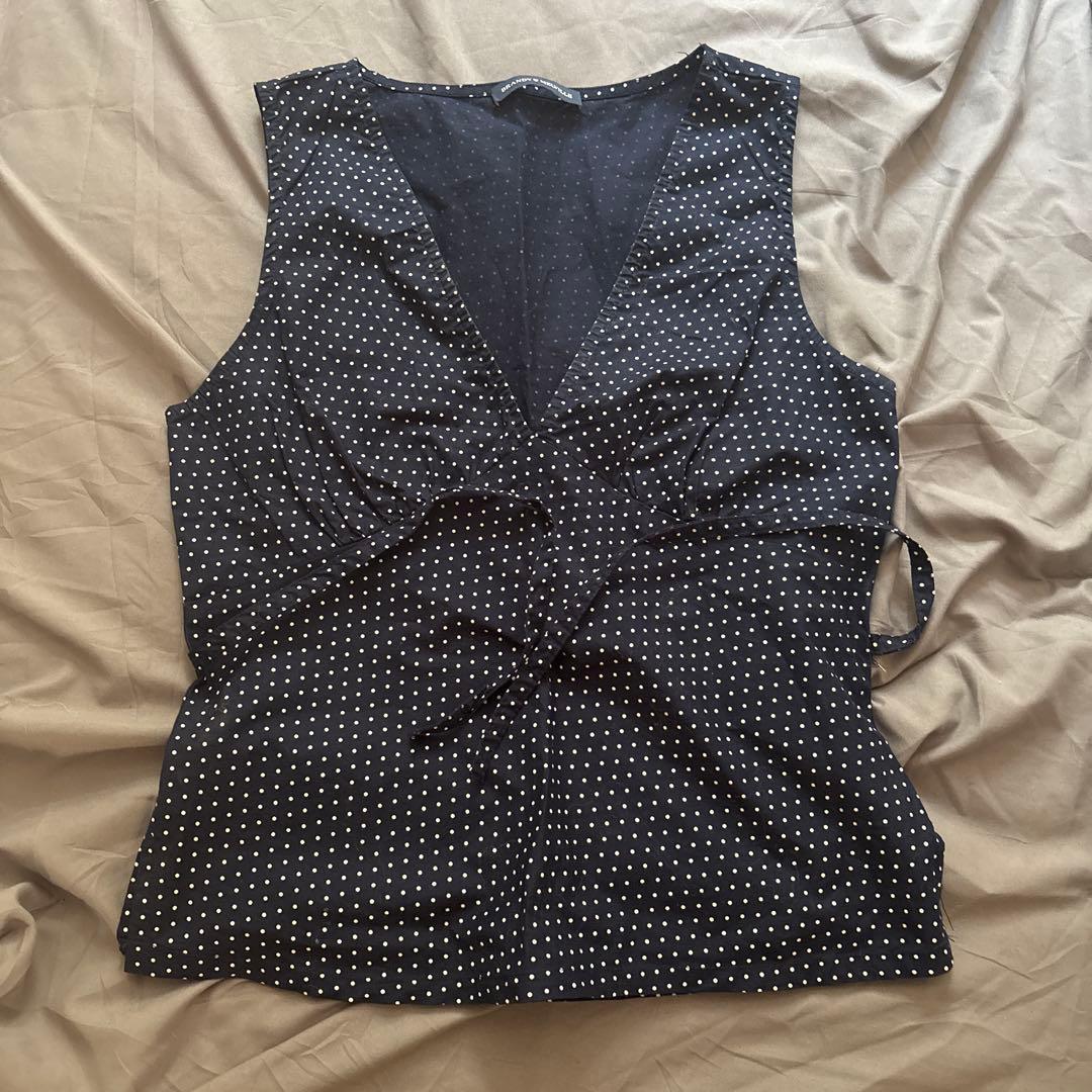BRANDY MELVILLE ブランディメルビル　ドット Ｖネックタンクトップ