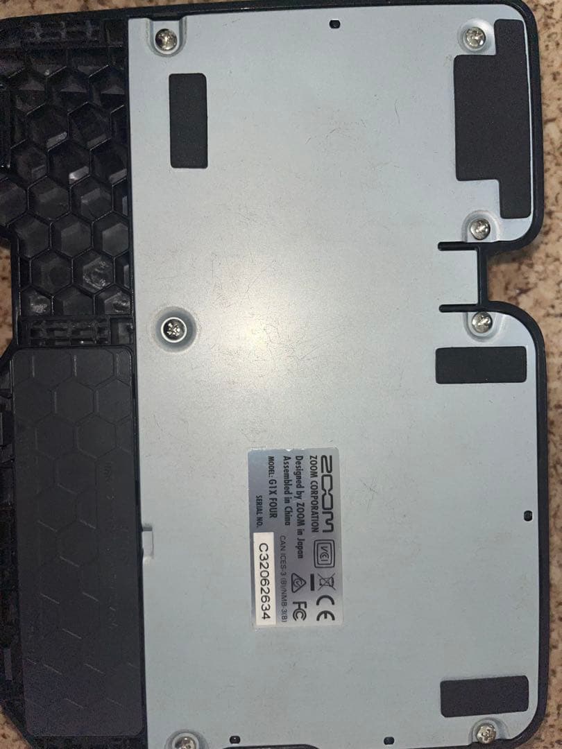 ZOOM G1X FOUR マルチエフェクター【即決歓迎】