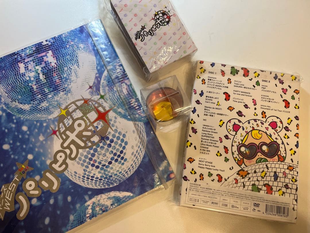 ジャニーズWESTまとめ売り〜DVD、CD、コンサートグッズ