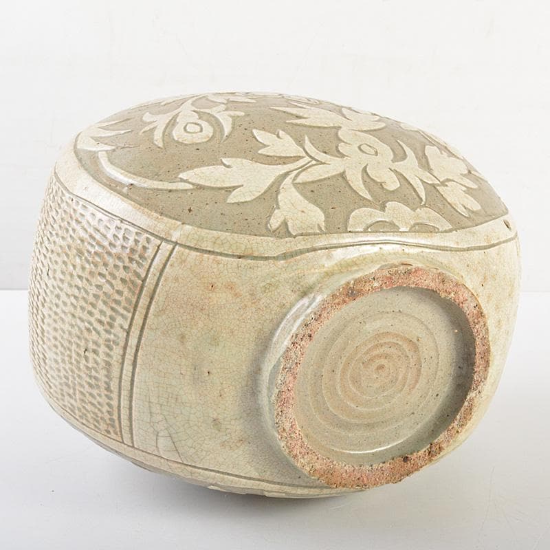 中国　磁州窯　白磁　掻落し　花文　扁壷　M　R7387F